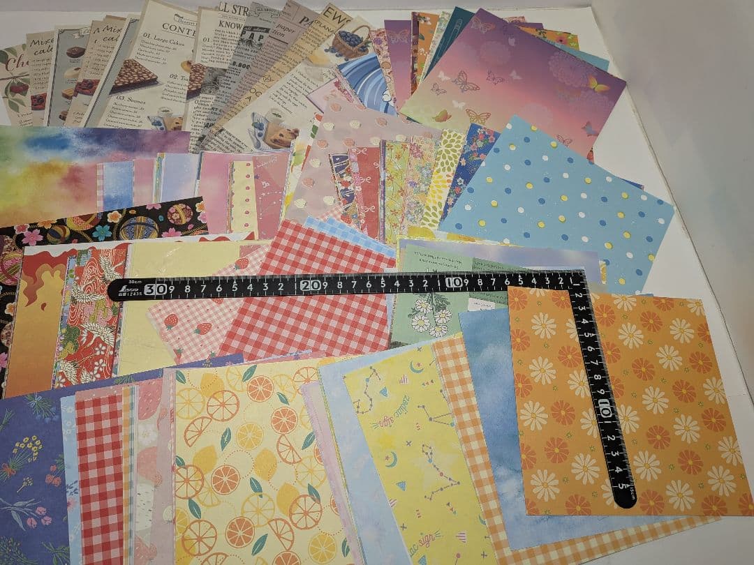 ⑤コラージュ　シール　紙もの　シーリング