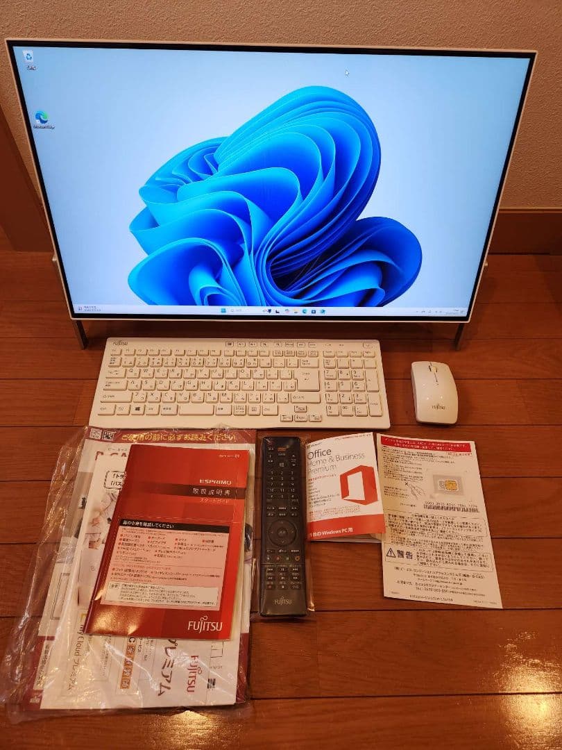 Core i7 /M.2SSD500GB+HDD1TB/富士通 FH77/B1