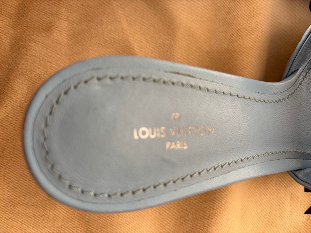 LOUIS VUITTON ライトブルー ミュール