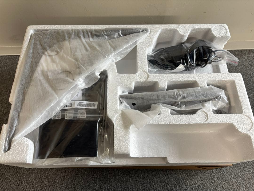 MSI ゲーミングモニター Optix g242 144Hz 1ms