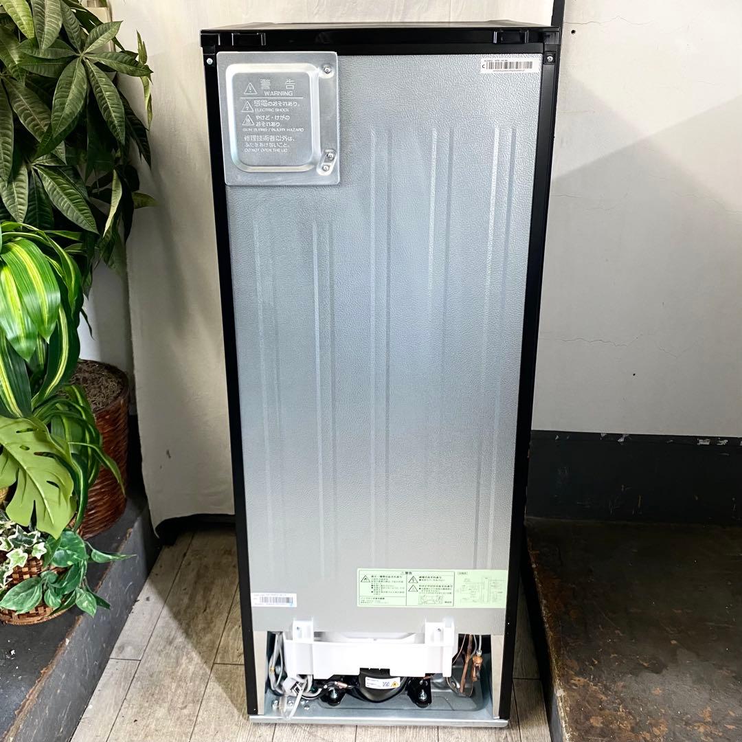 シンプルなブラックがカッコいい！今、品薄ニトリ！2ドア冷凍冷蔵庫140L