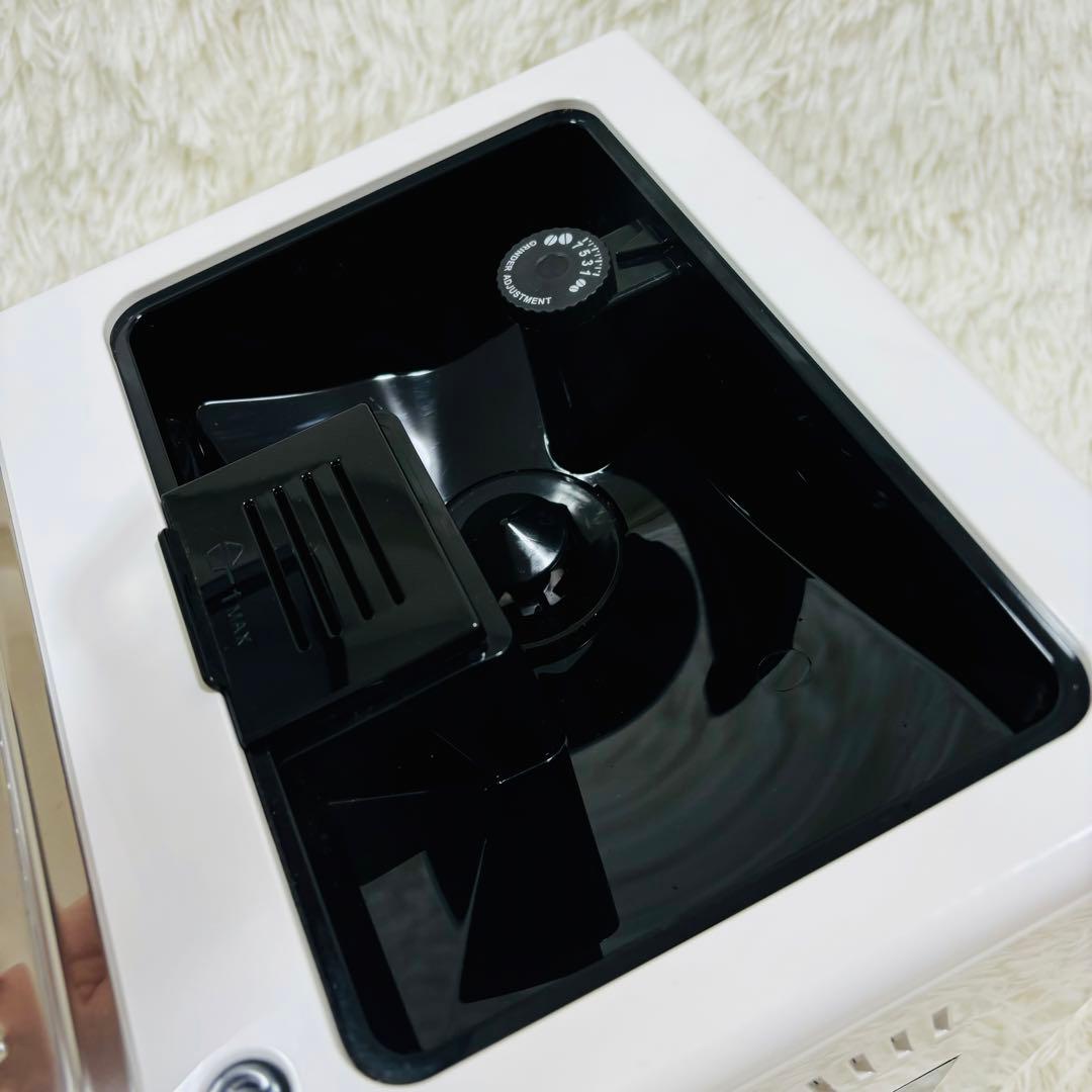 デロンギ エレッタカプチーノイーヴォ ECAM46860W