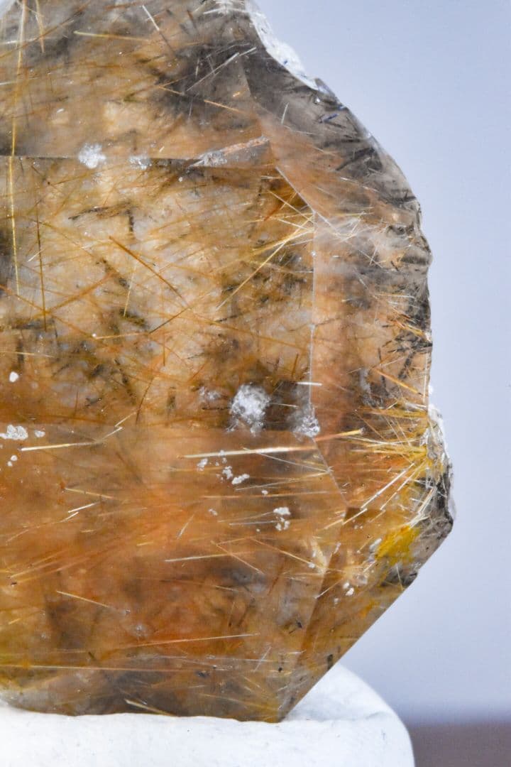 ザギ・マウンテン産 ルチルインクォーツ DT01