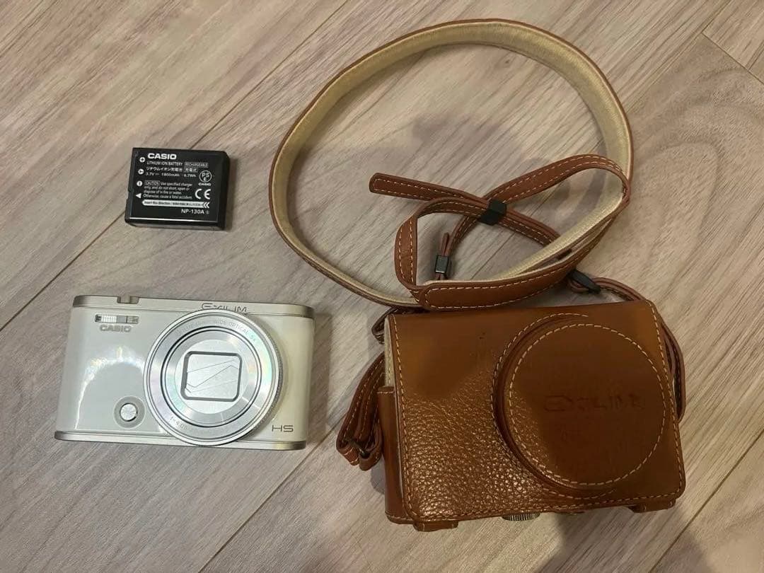 美品　CASIO EXILIM EX-ZR4000