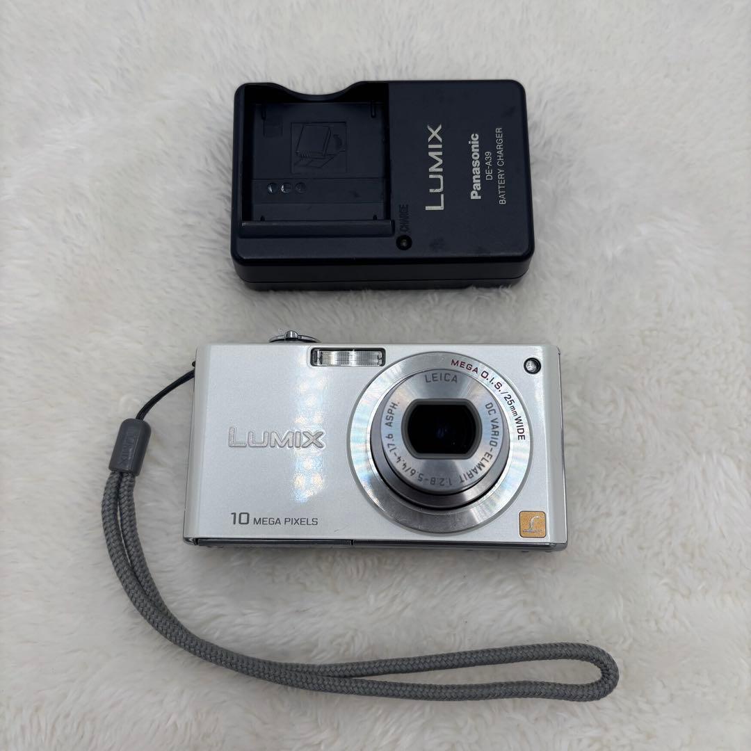 美品　Panasonic LUMIX DMC-FX35　人気　ホワイト
