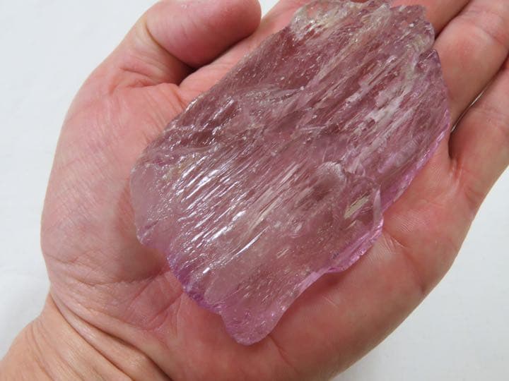 クンツァイト 結晶 原石 B