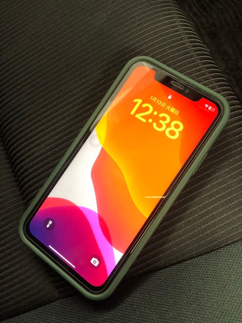 iPhone 11 64GB ゴールド