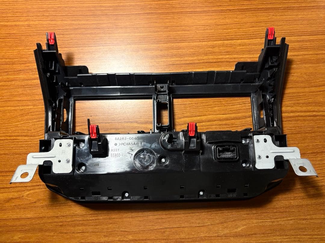 トヨタ ランクル300 エアコンパネル