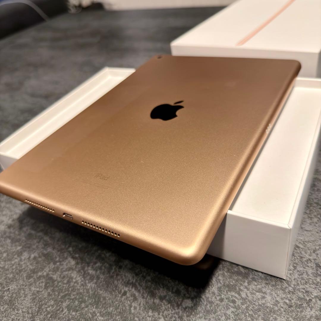 iPad8 超美品 32GB WiFiモデル ゴールド