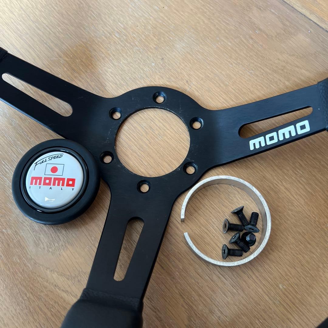 momo Full Speed ステアリング
