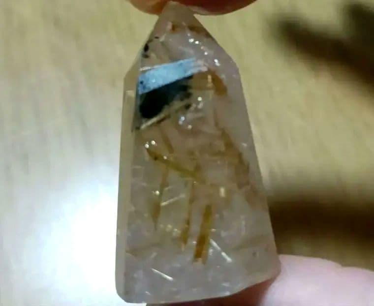 タイチンルチルクォーツ　ポイント