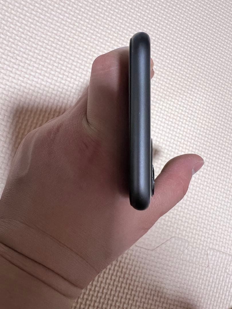 iPhone 11 64GB ブラック 本体 SIMロック解除