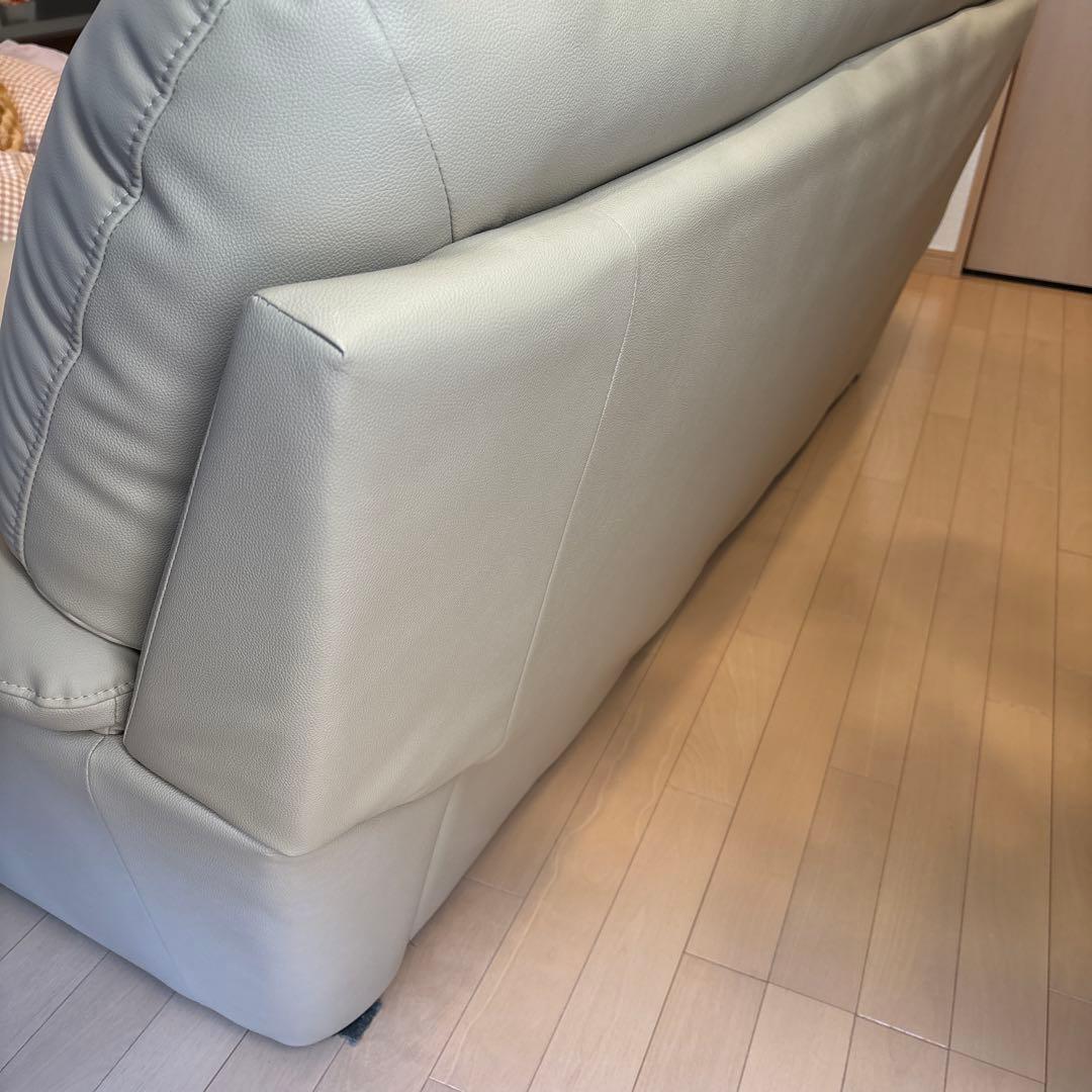 ニトリNシールド 3人掛けソファ ベージュ　合皮タイプ