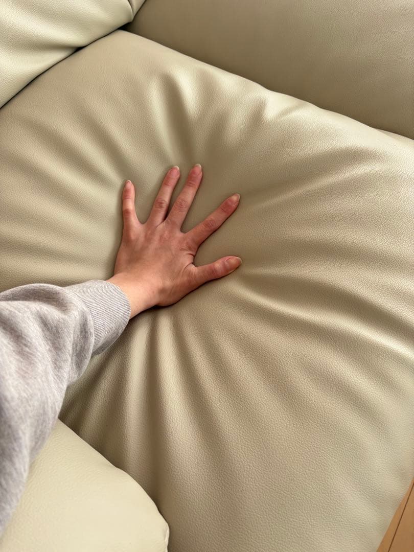 ニトリNシールド 3人掛けソファ ベージュ　合皮タイプ