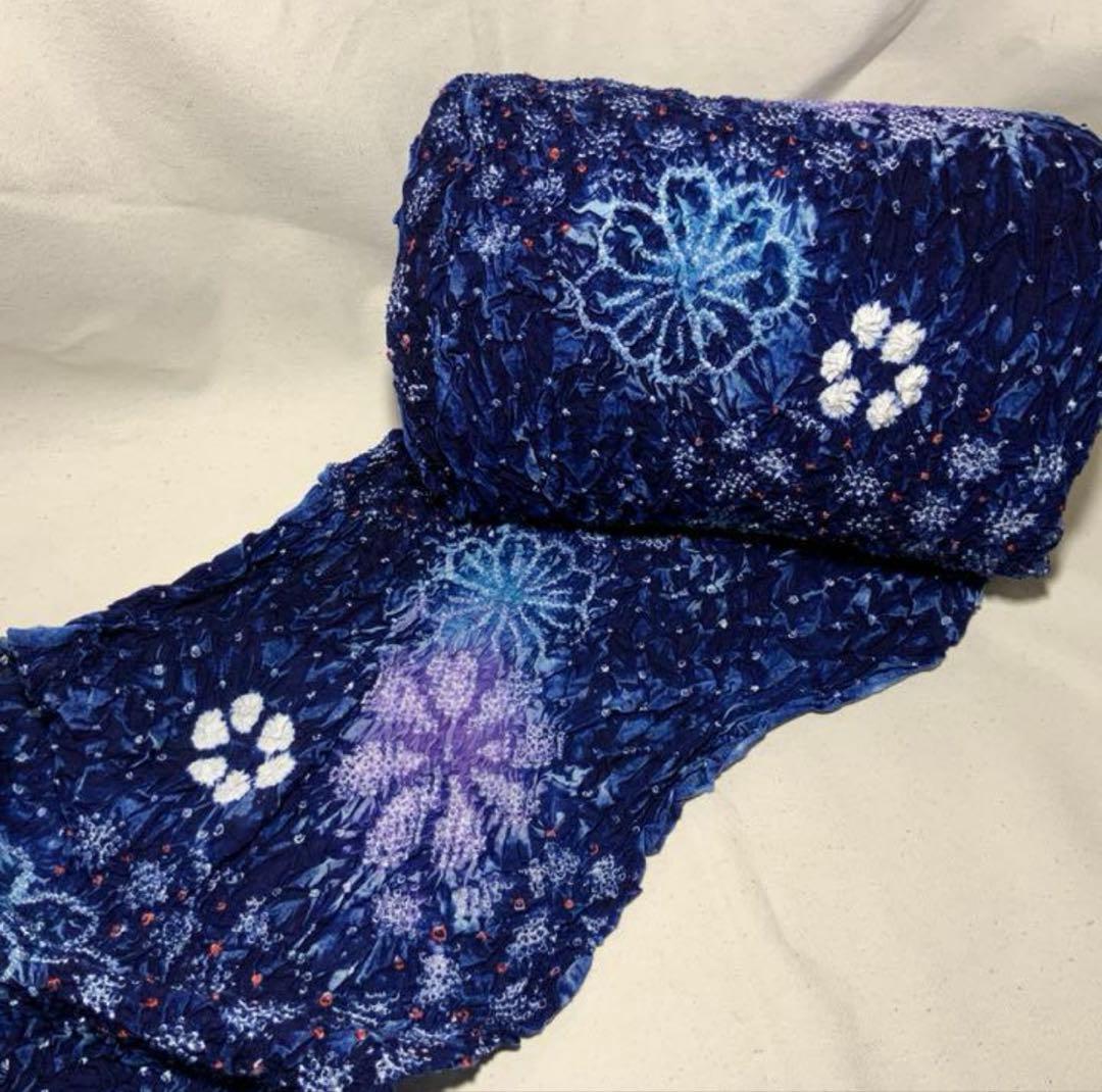 もな　藍色に花柄　紅のドット　有松絞り　反物