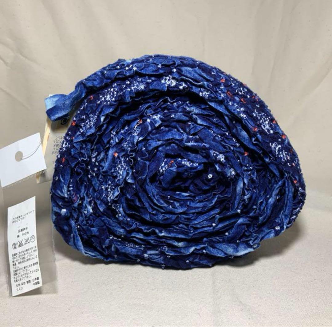 もな　藍色に花柄　紅のドット　有松絞り　反物