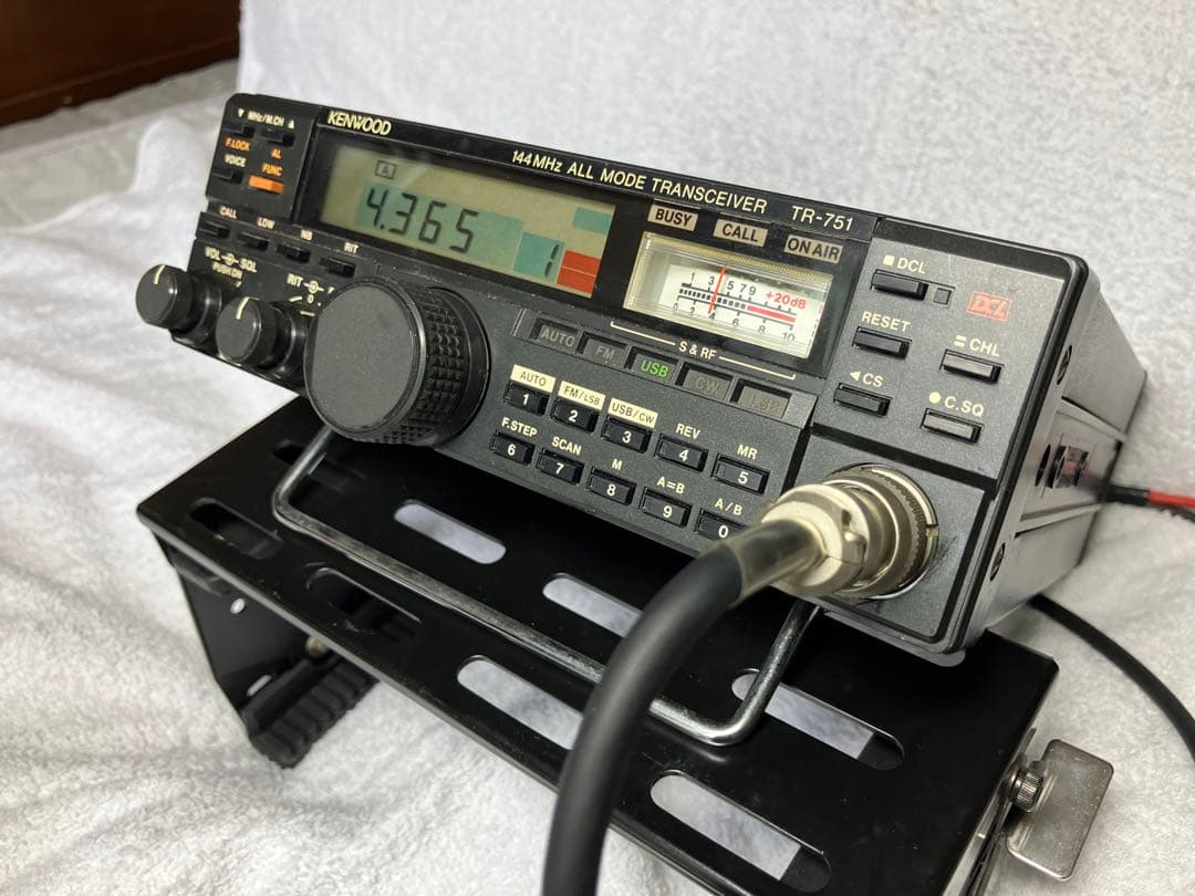 ケンウッドＴＲ－７５１　144MHｚオールモードトランシーバー（10ｗ）