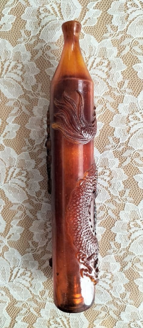 琥珀の装飾品