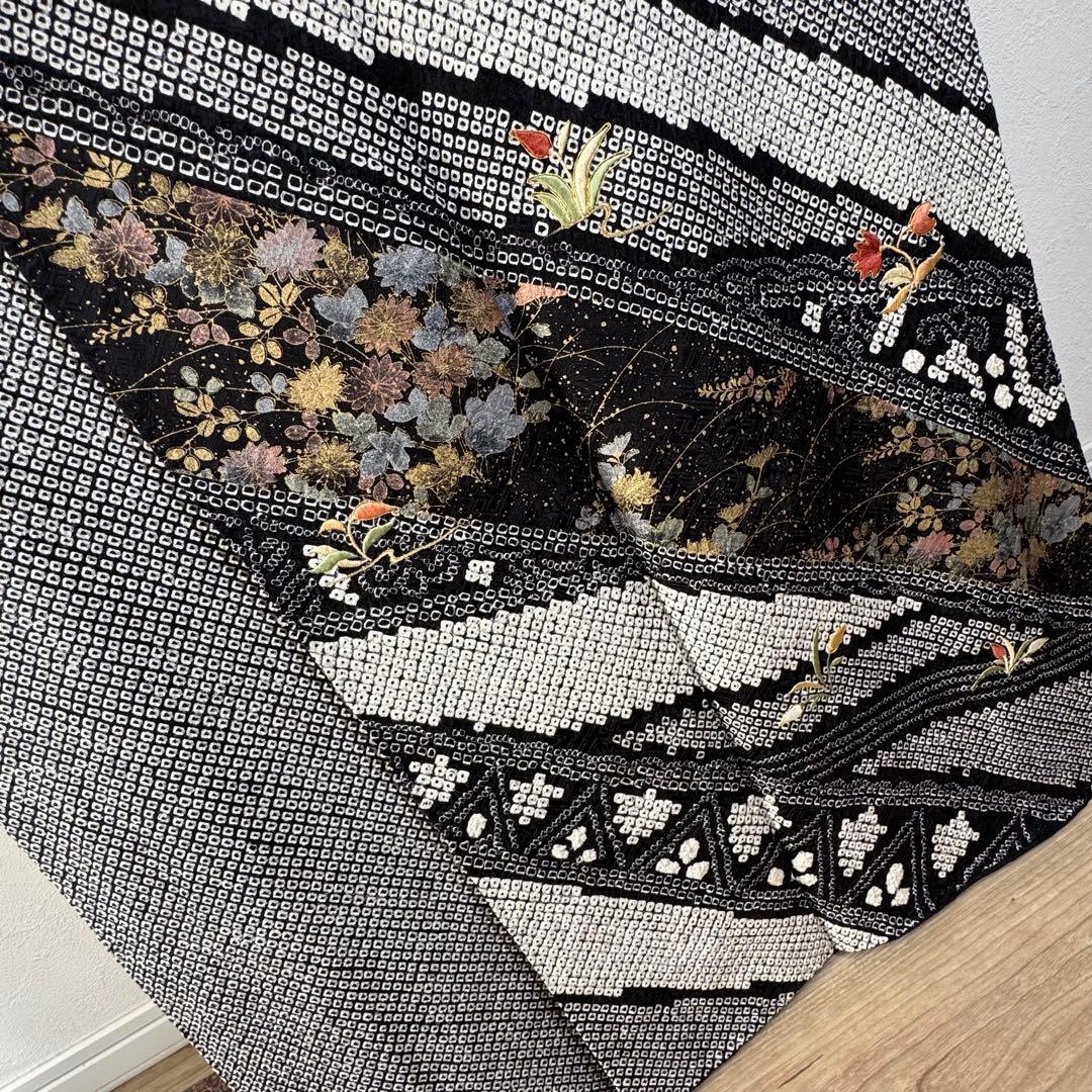 超美品　正絹　袷　訪問着　着物　168裄65 黒　総絞り　刺繍　トール　花柄