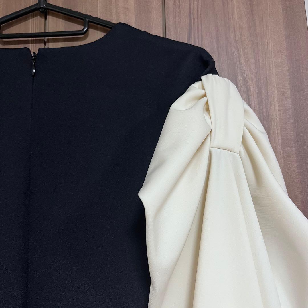 【美品】SEVEN TEN 上品リボンドレープトップスブラック×オフホワイト