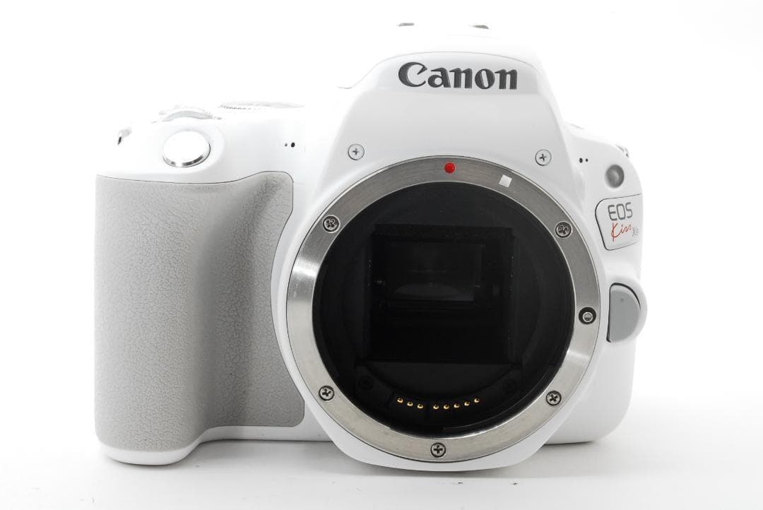 Canon Kiss X9 白 レンズキット 三脚バッグ付