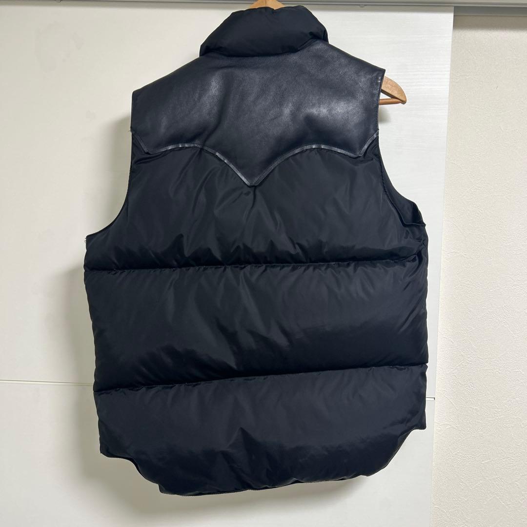 ロッキーマウンテンフェザーベッド ダウンベスト 40 L ブラック 別注