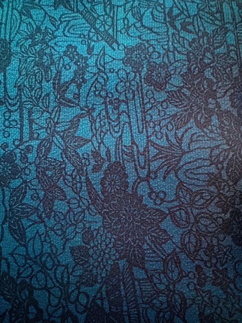 (週末値引き)藍染 濃紺 花柄 小紋 着物新品未使用