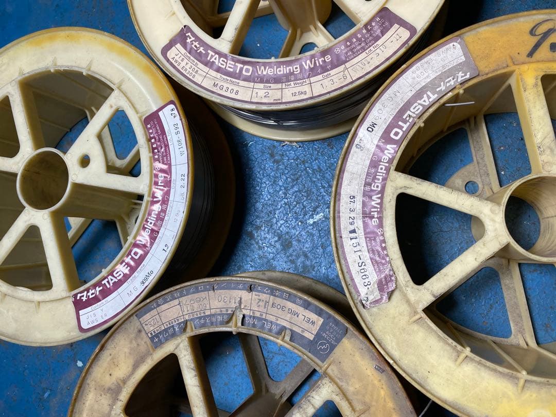 半自動　溶接　ワイヤー　4セット