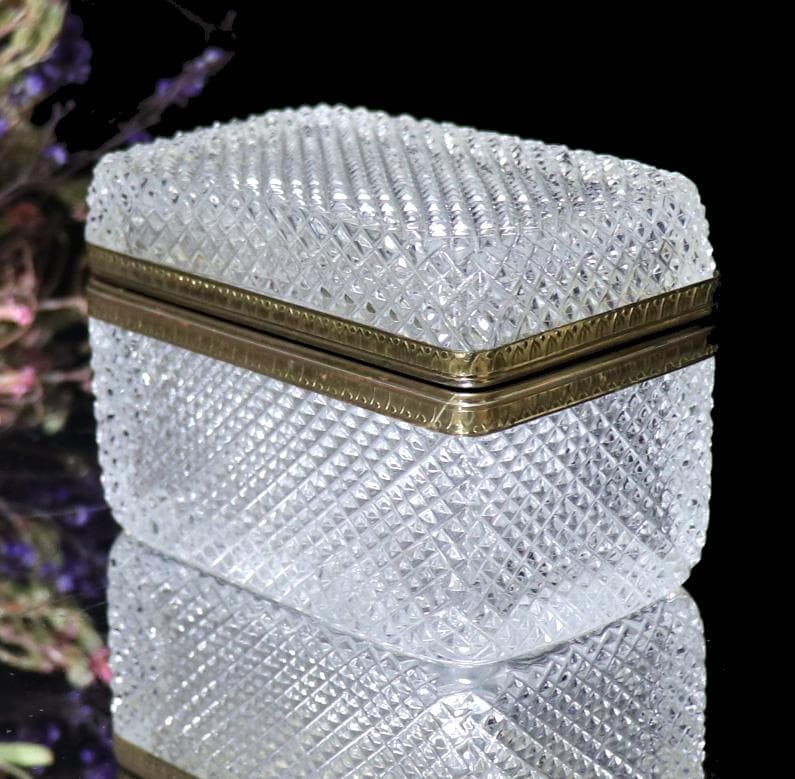 オールド・バカラ レア型 ディアマン・ビゾー ブロンズ装飾 ジュエリーボックス