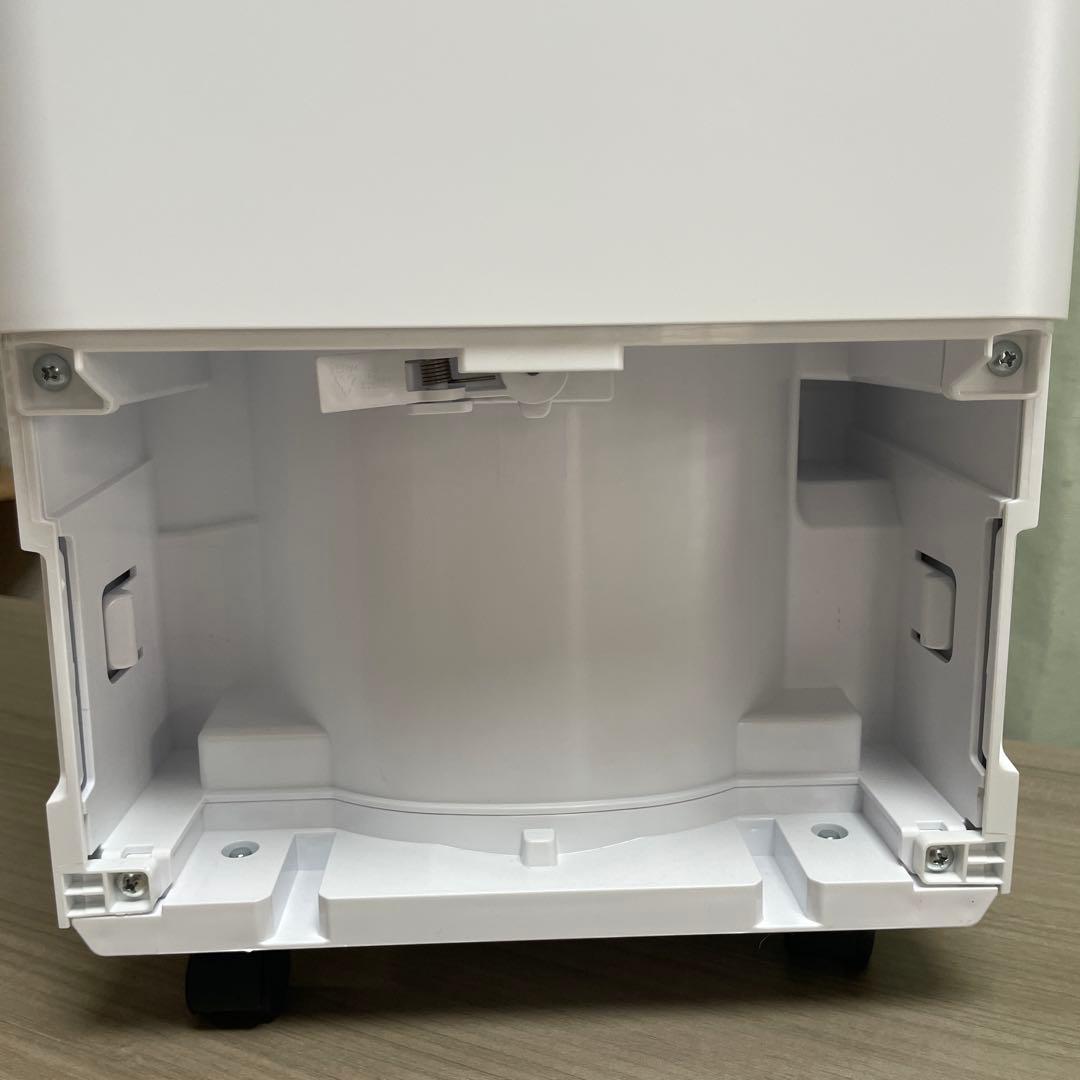 アイリスオーヤマ2023年製コンパクトクーラー 使用半月 極美品 送料無料