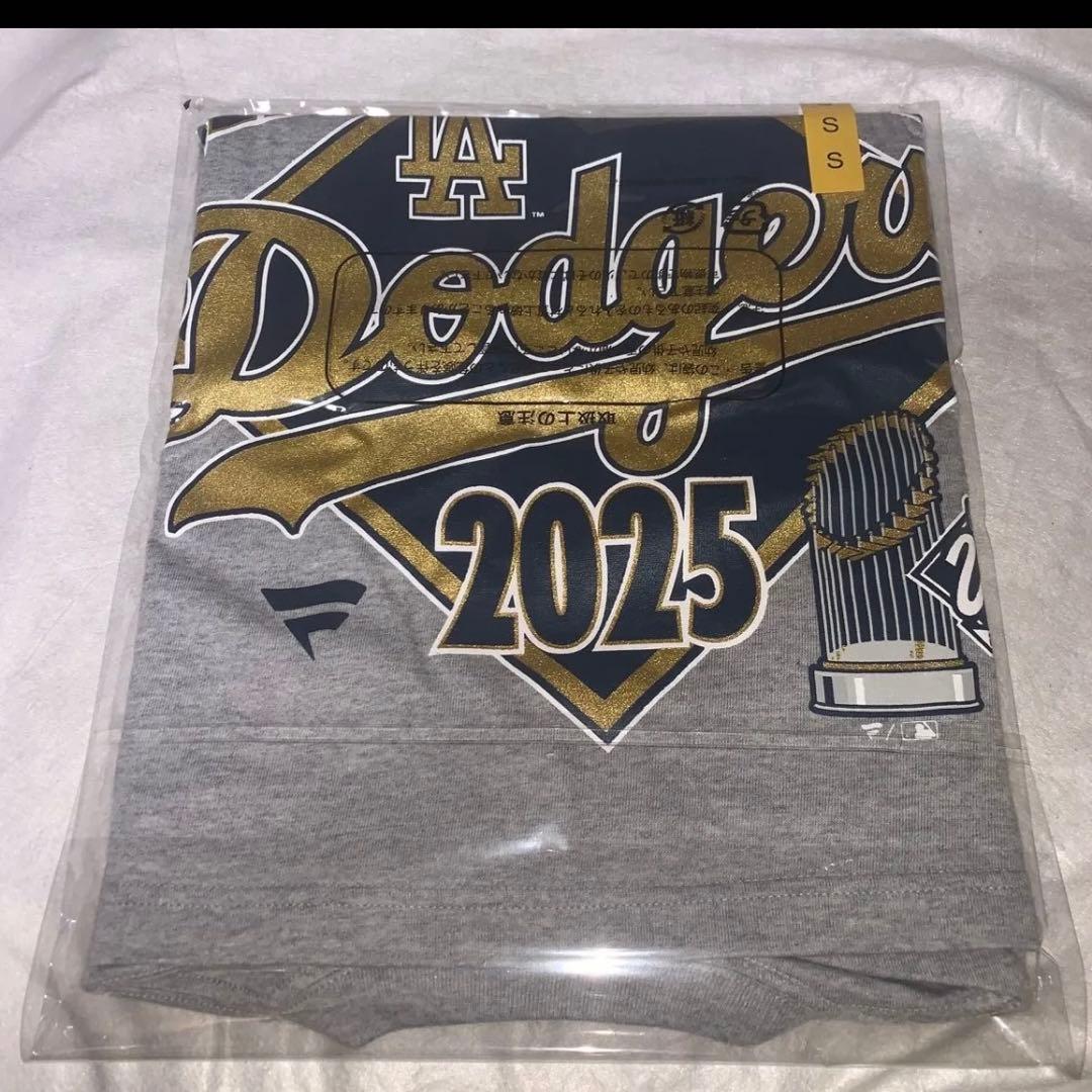 ロサンゼルス・ドジャース 2025年 ワールドシリーズTシャツ Sサイズ