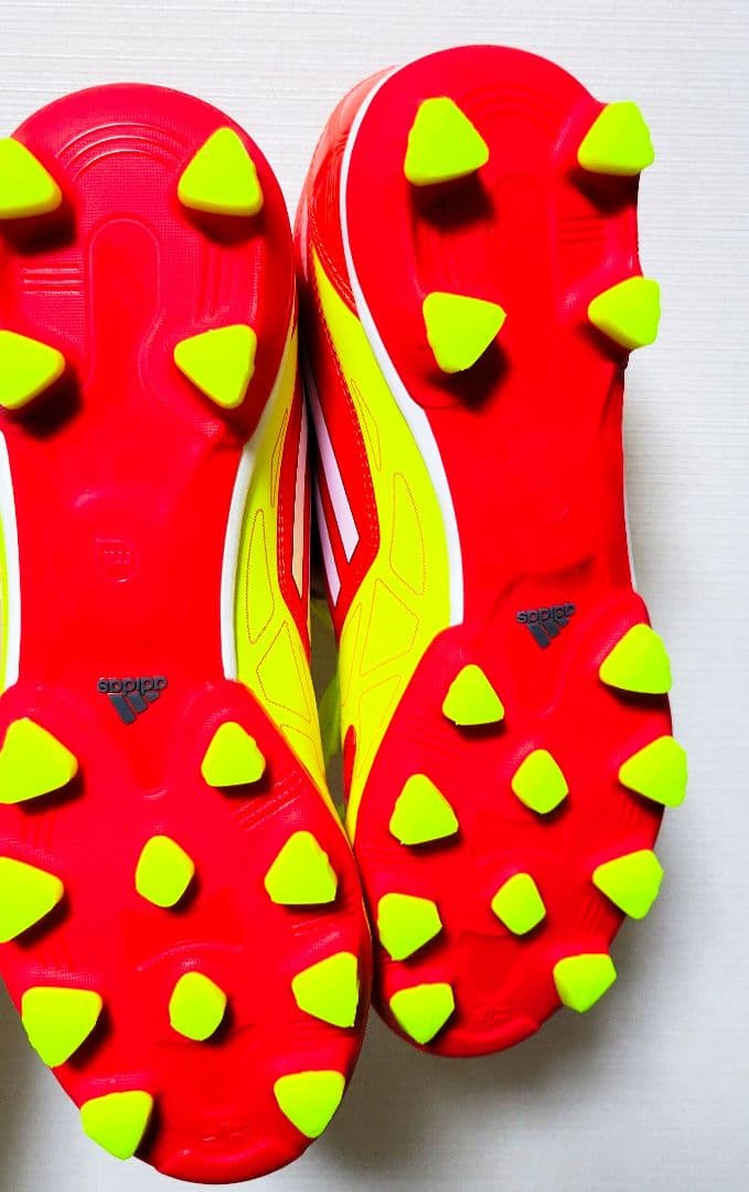 adidas　アディダス　サッカー　スパイク　メンズ