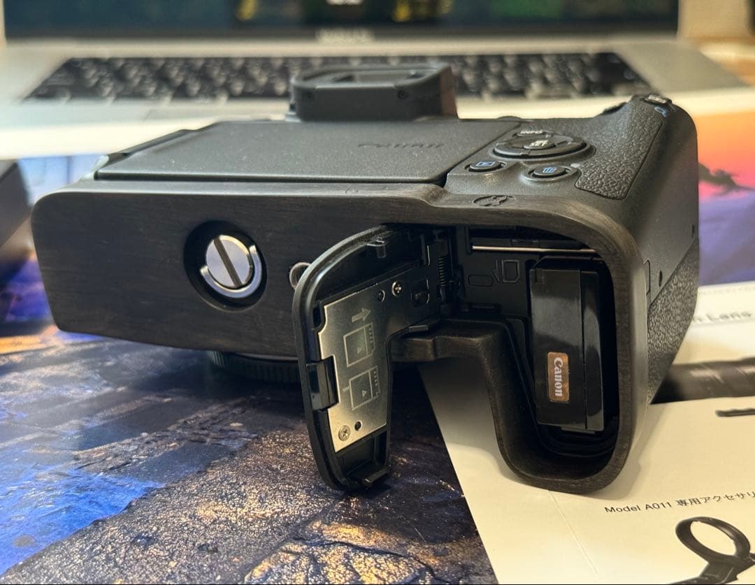 Canon EOS RP ボデ+ グリップエクステンション