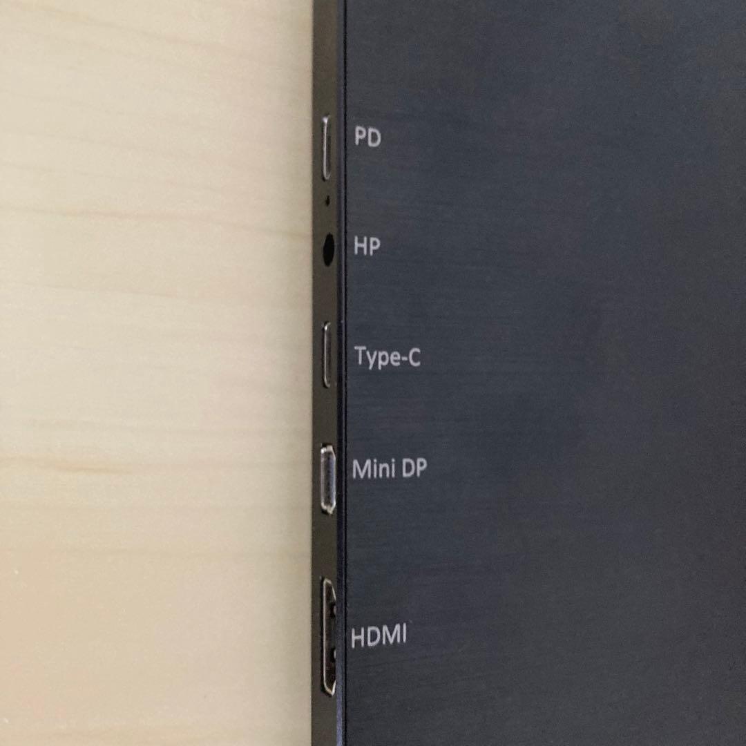 cocopar モバイルモニター　15.6インチ