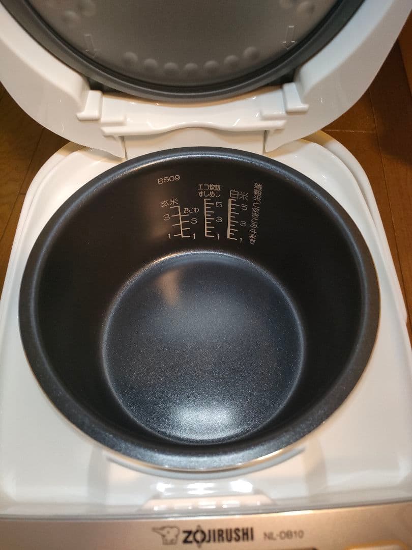2024年製 象印 NL-DB10-WA 5.5合 炊飯器
