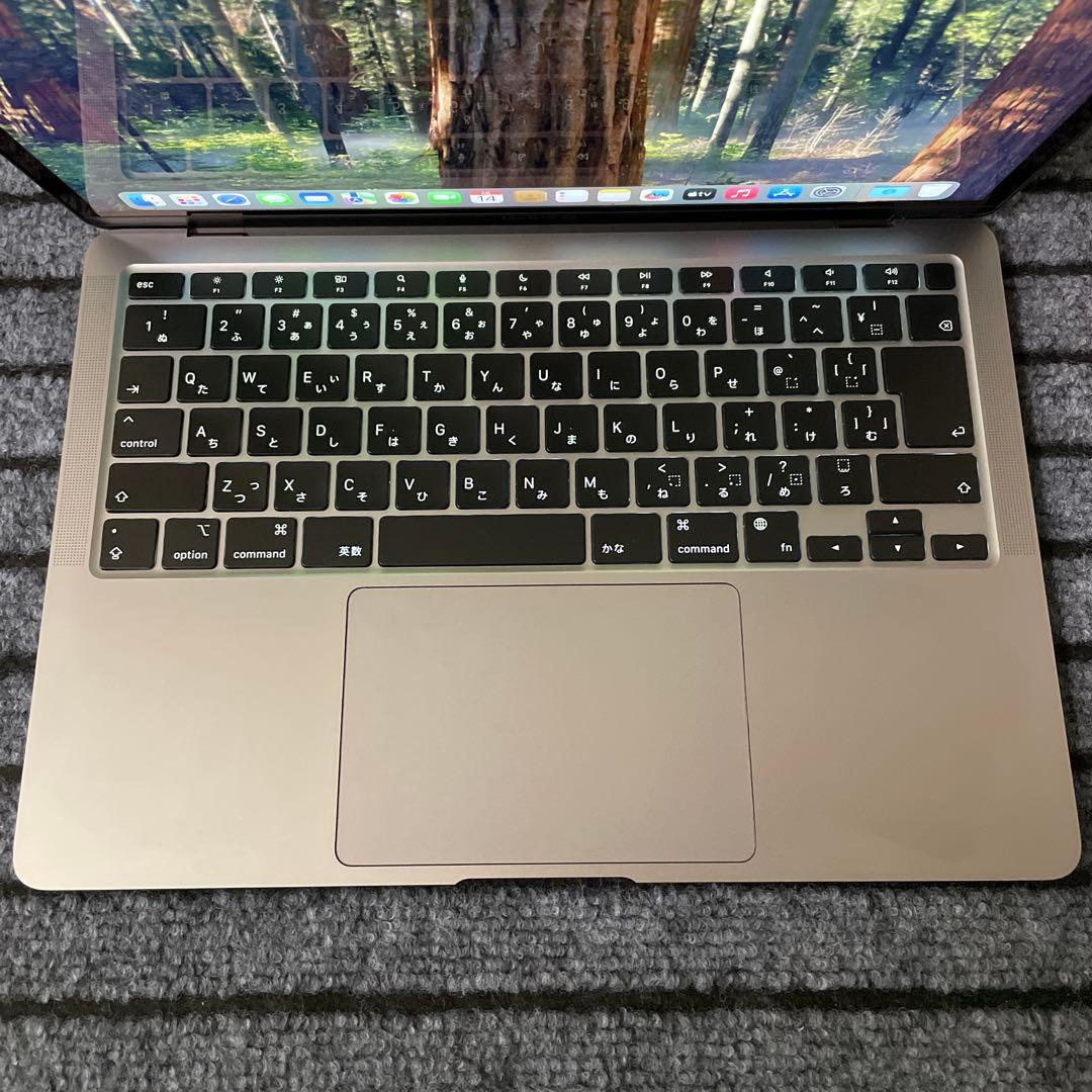 MacBook本体 143 MacBook Air 13.3 2020 M1 8GB 256GB