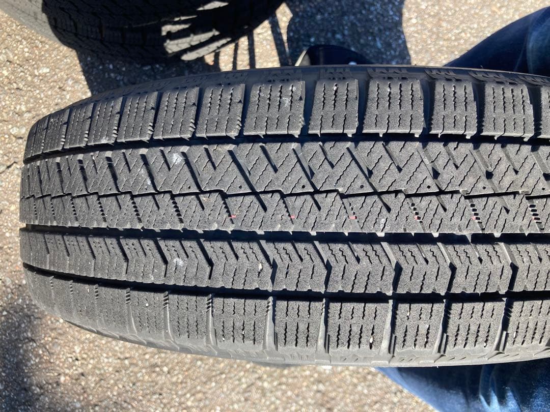 【1/5まで1000円引き➕値段交渉可】NBOX スノータイヤ　ブリヂストン4本