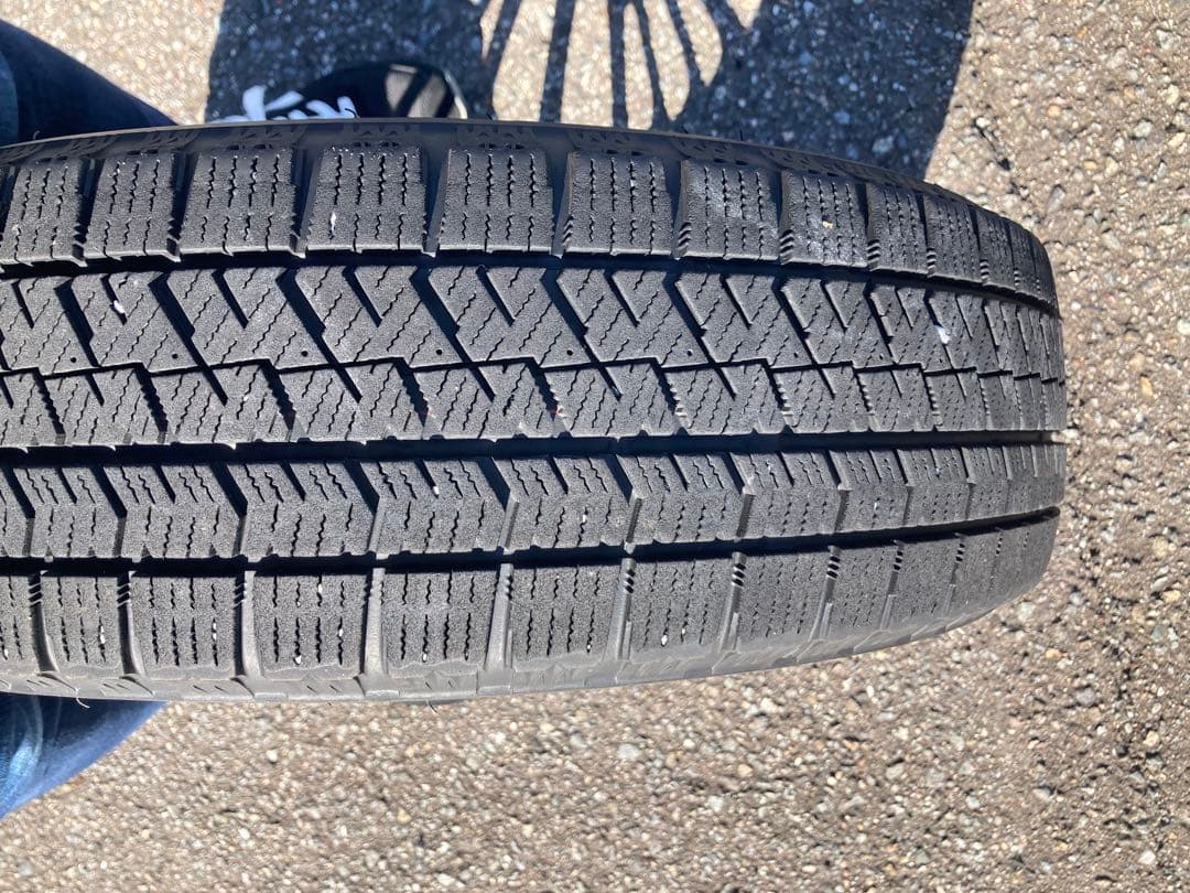 【1/5まで1000円引き➕値段交渉可】NBOX スノータイヤ　ブリヂストン4本