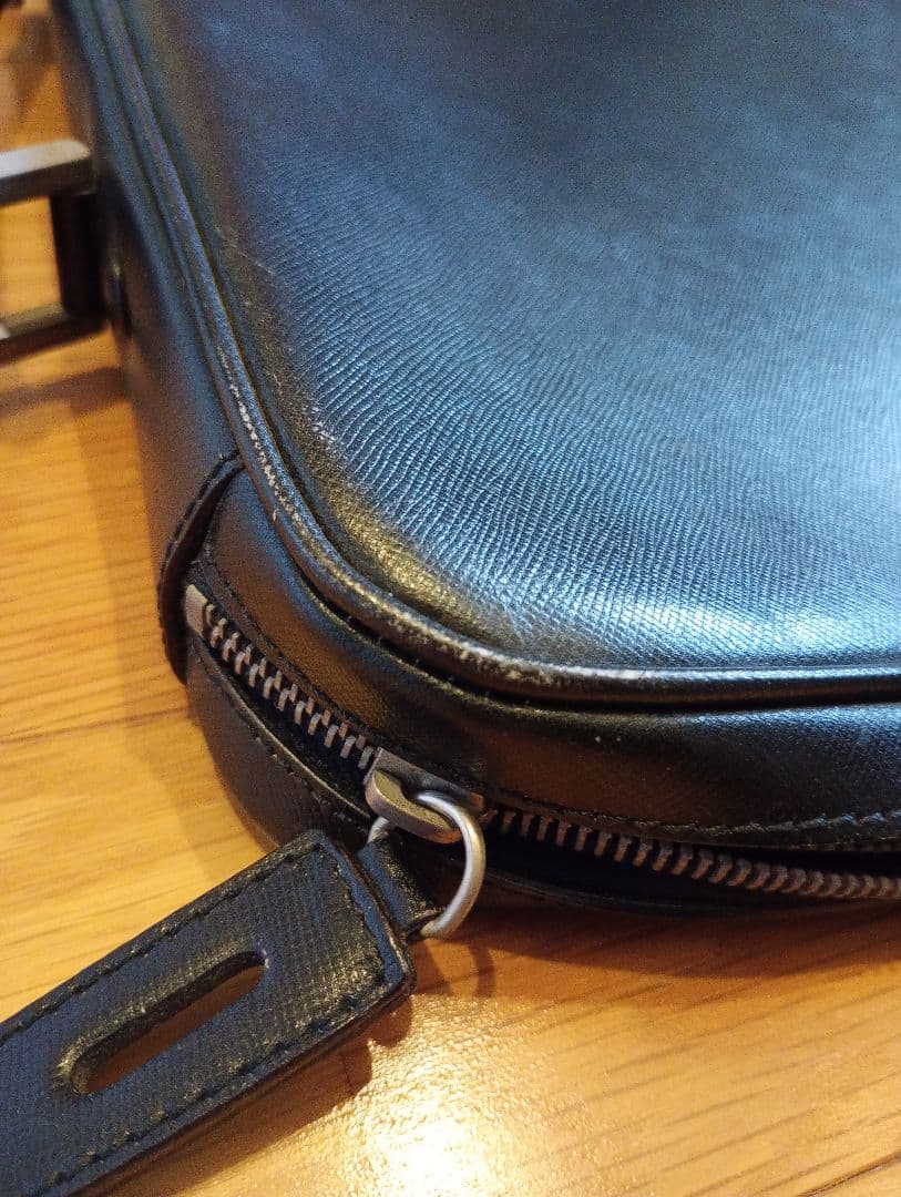 【希少】PRADA 本革サフィアーノレザーブリーフケース