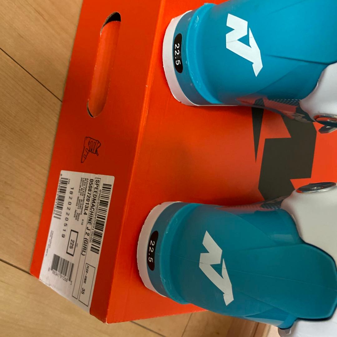 ノルディカ　NORDICA ジュニア用スキーブーツ　22-23 22.5