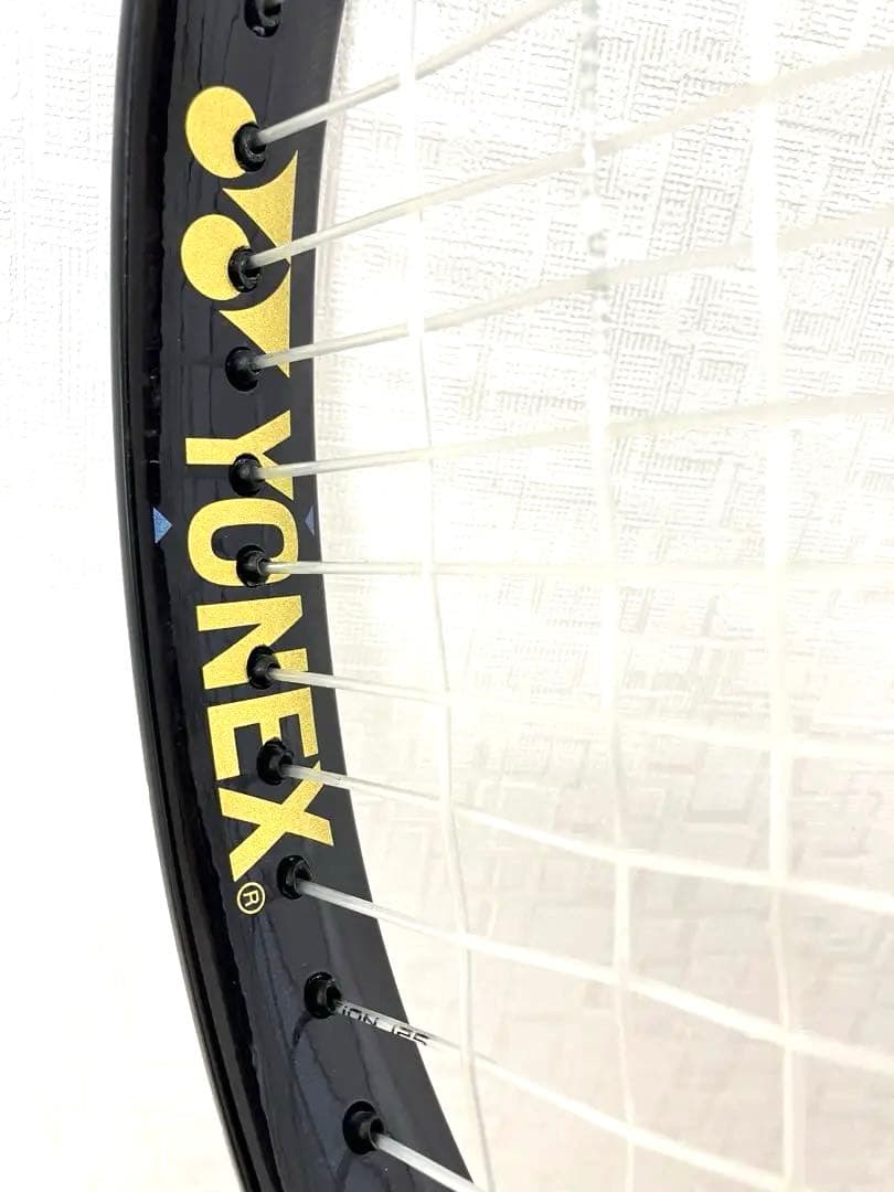 YONEX　CARBONEX CROWN ヨネックス カーボネックス　クラウン
