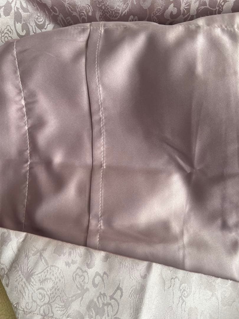 【シルク中綿】薄紫色 サテン 地紋　ダブル敷きベッドマット＋枕カバー2枚セット