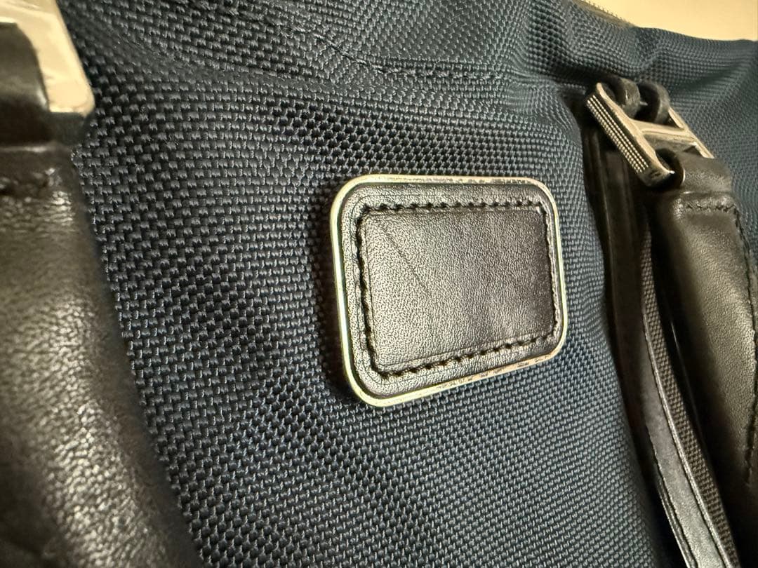 TUMI ネイビー ビジネスバッグ　JARVIS 未使用ストラップ・タグ付き