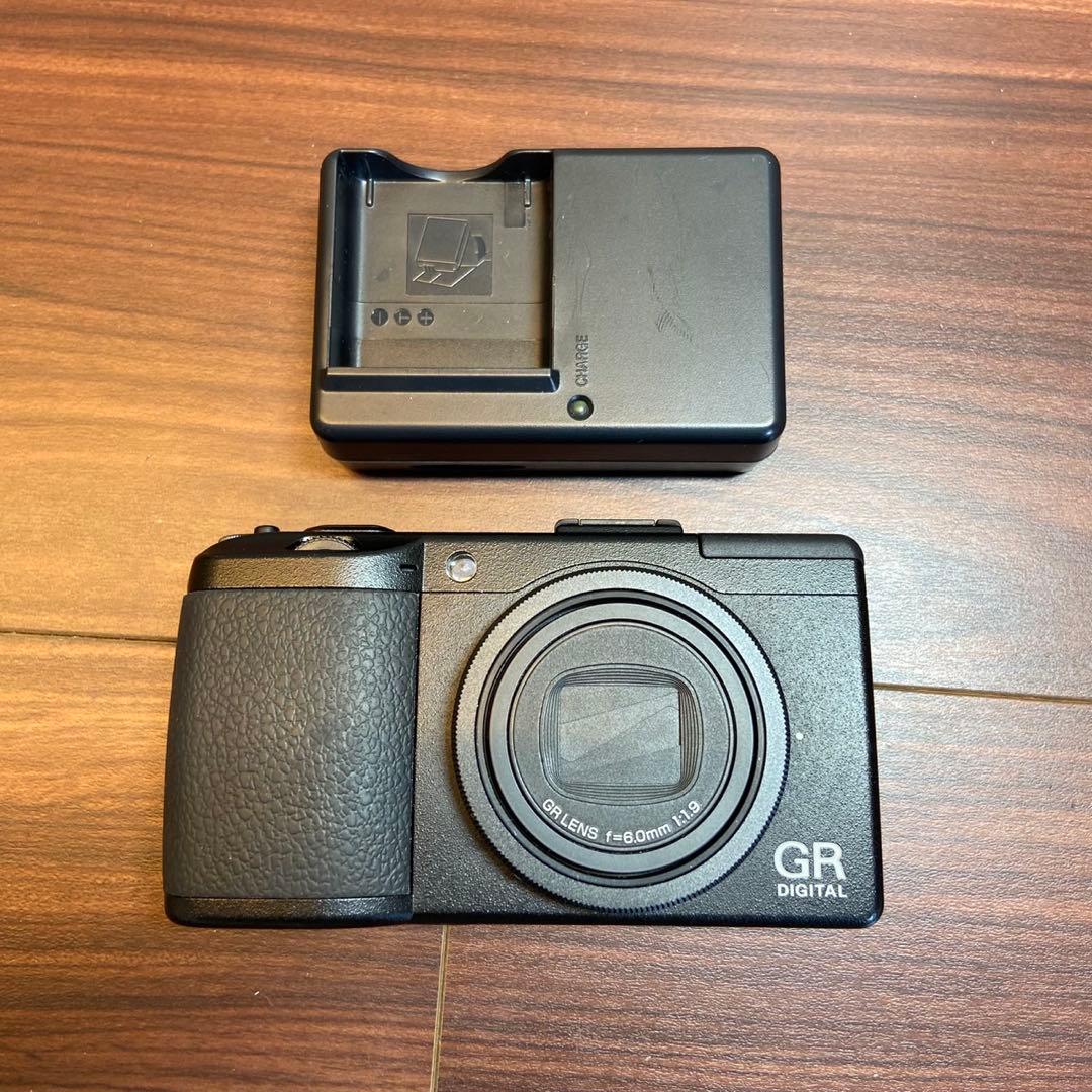 RICOH GR DIGITAL Ⅲ デジカメ ほぼ新品 4941