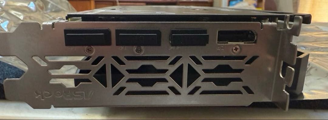 グラフィックボード・グラボ・ビデオカード ASRock RX 7600 XT Challenger 16GB