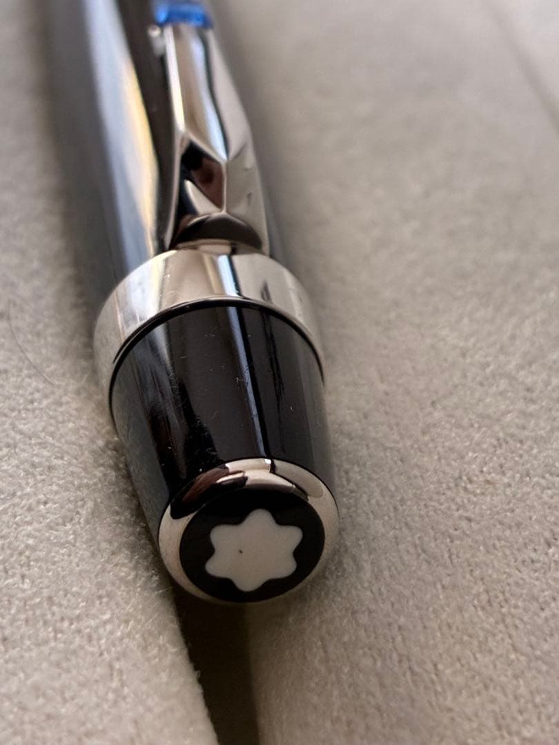 ◾️プラチナ◾️モンブラン◾️ボエム ボールペン◾️ブルーストーン◾️化粧箱付属◾️筆記良◾️