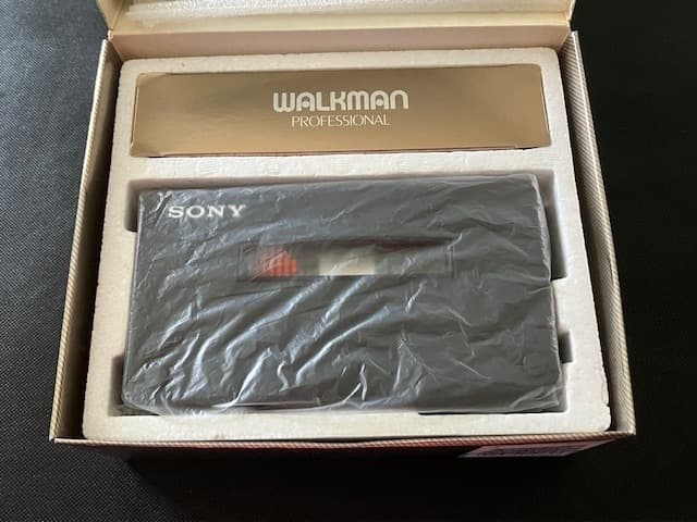超美品箱入セット 整備済高音質動作品 SONY WM-D6C ケース等付属品有り