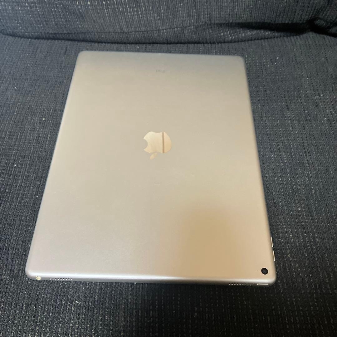 美品だけどバッテリーでジャンク！ iPad Pro 12.9 32GB 第一世代