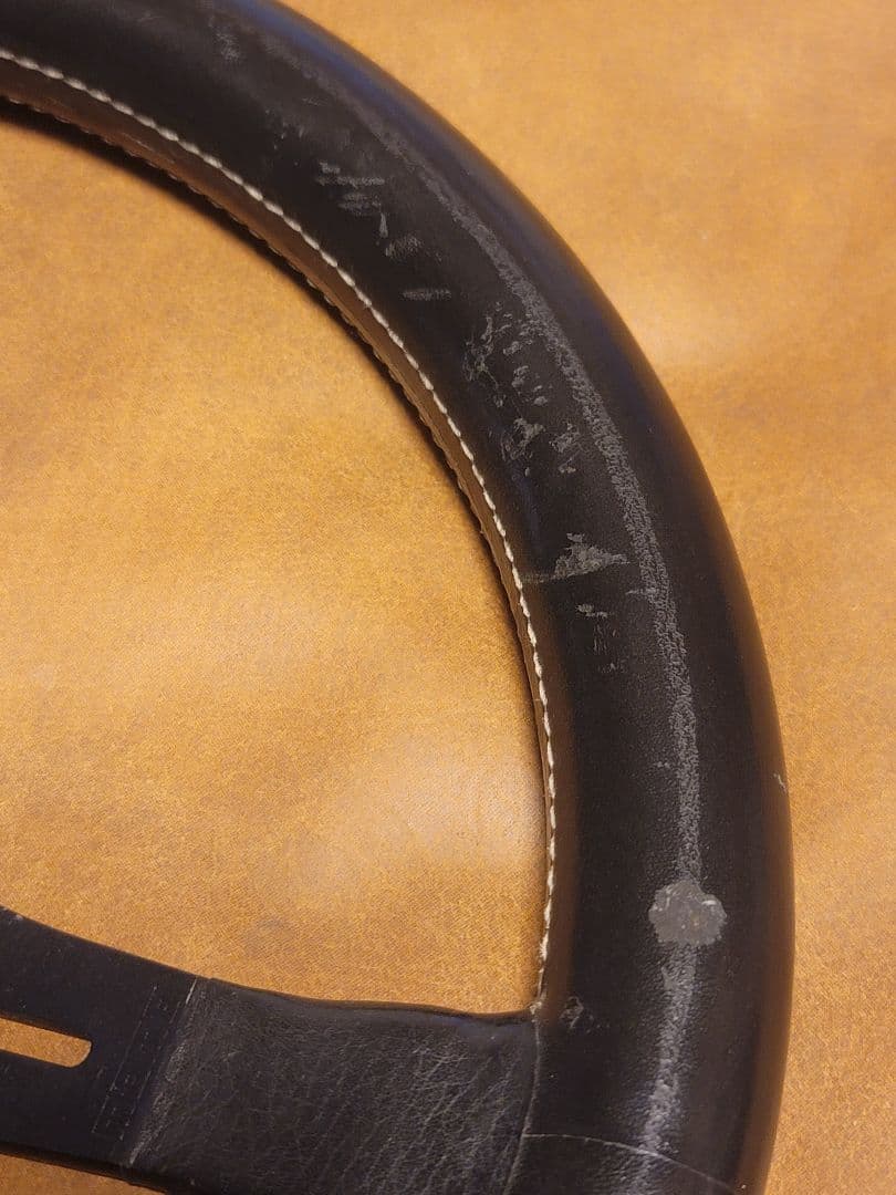 MOMO モモ　ロニーピーターソン　レザーステアリング　当時物　約350mm