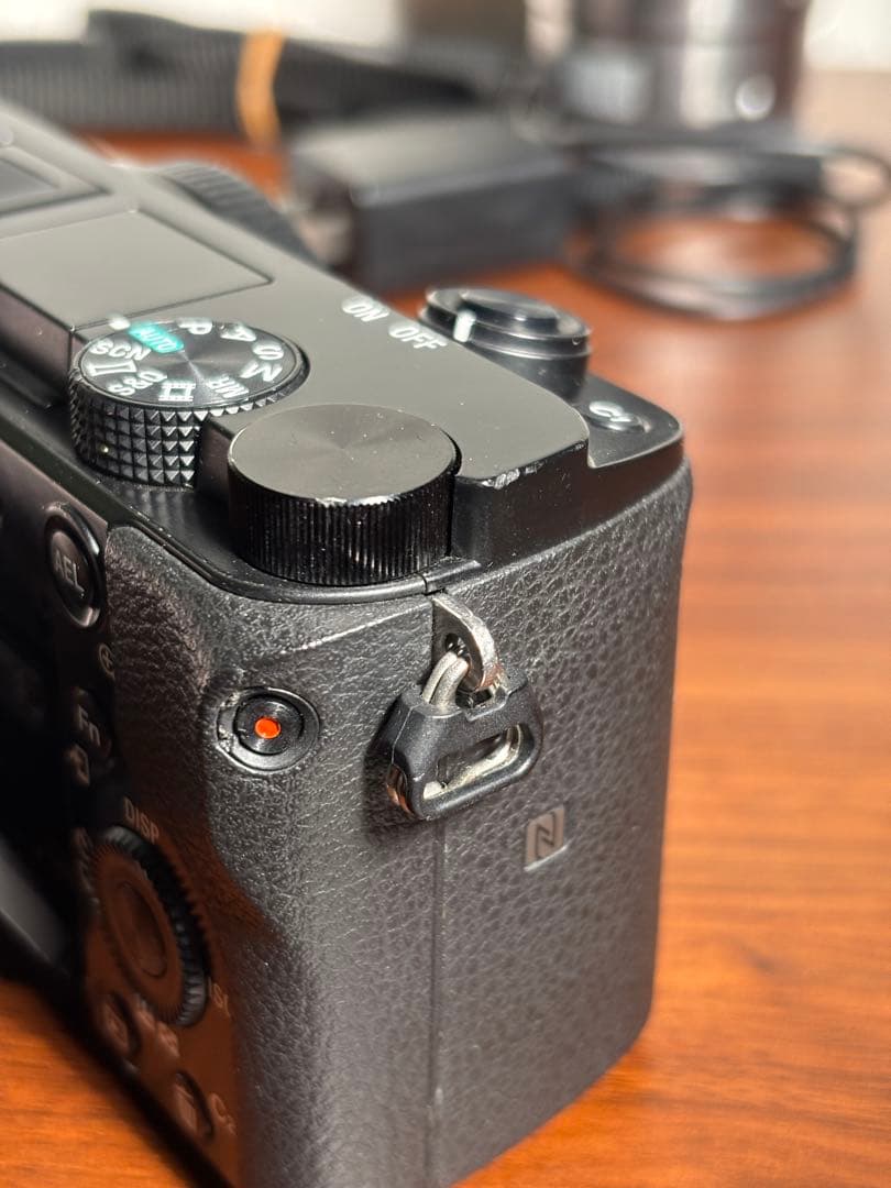 SONY ミラーレスカメラα6100本体+ズームレンズセット